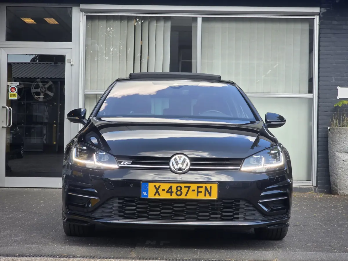 1.5 TSI Highline Business R-LINE / PANO / VIRTUAL / ACC / DCC