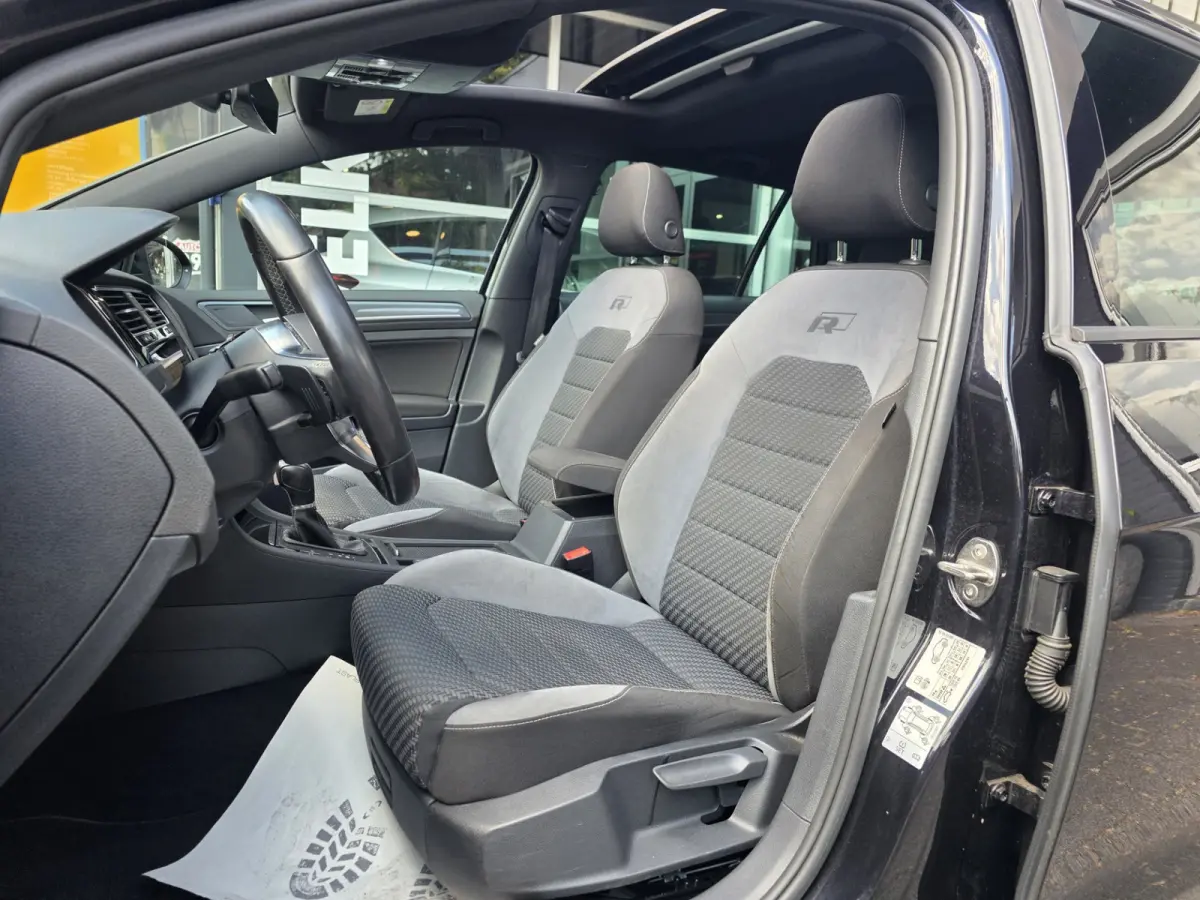 1.5 TSI Highline Business R-LINE / PANO / VIRTUAL / ACC / DCC
