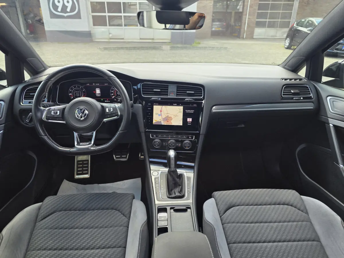 1.5 TSI Highline Business R-LINE / PANO / VIRTUAL / ACC / DCC