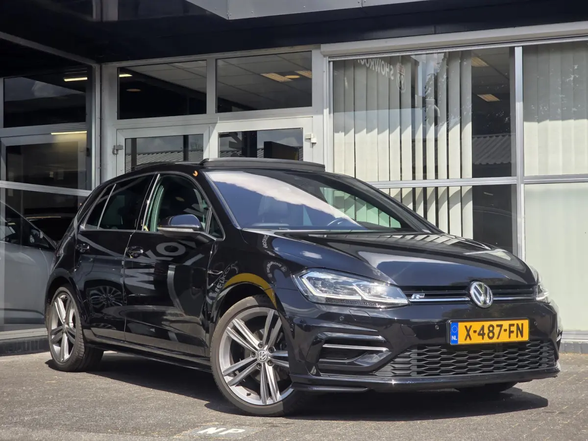 1.5 TSI Highline Business R-LINE / PANO / VIRTUAL / ACC / DCC