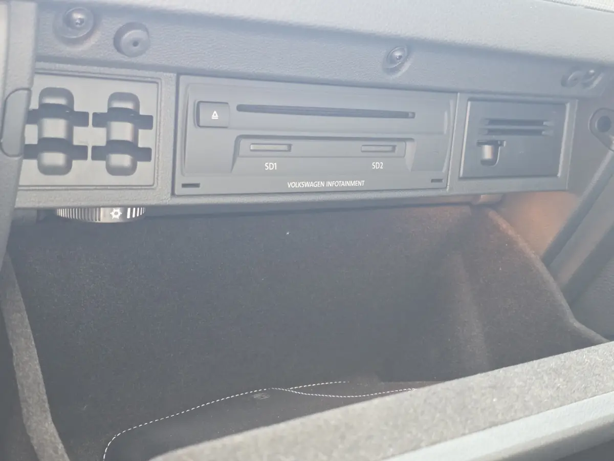 1.5 TSI Highline Business R-LINE / PANO / VIRTUAL / ACC / DCC