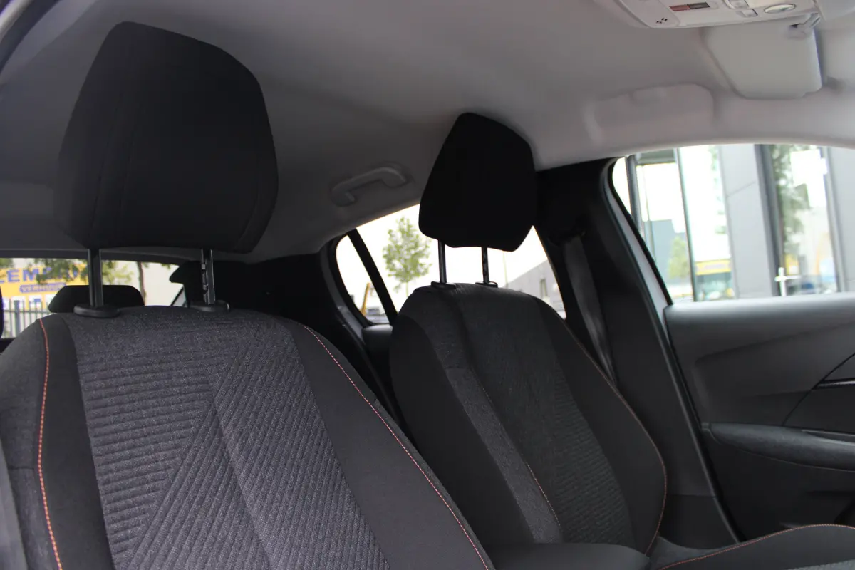 EV Business 50 kWh | EV | Camera | Cruise control | Apple Carplay/Android Auto | Keyless |