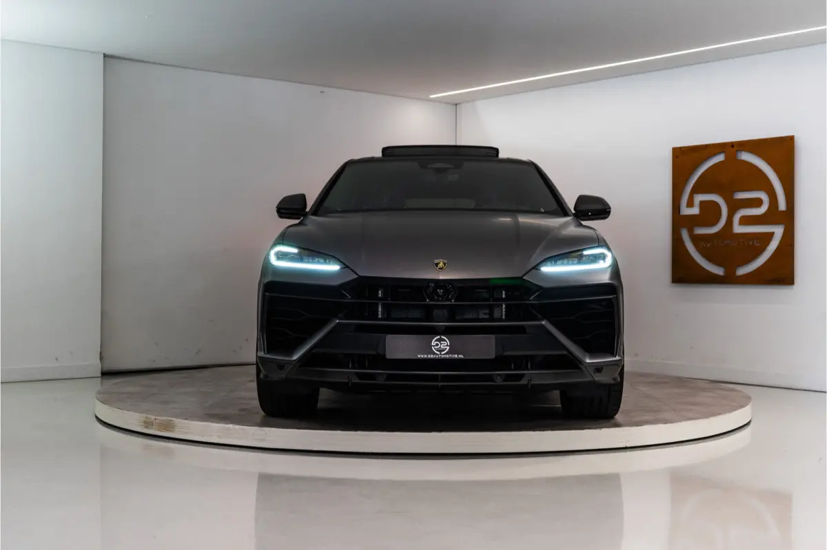4.0 V8 Hybrid 800PK | Ad Personam | Grigio Keres Matt | Carbon | Akrapovic | 3D B&O | Service Package 5YR | 3 JAAR FABRIEKSGARANTIE GERESERVEERD