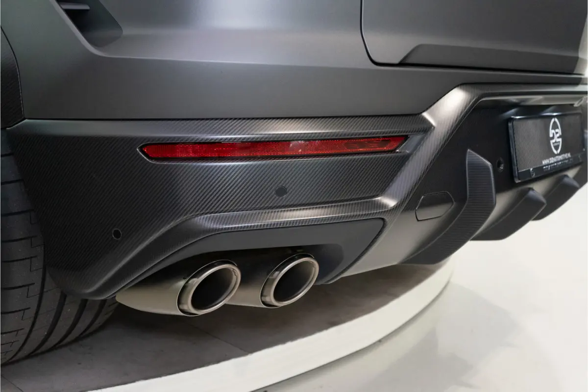 4.0 V8 Hybrid 800PK | Ad Personam | Grigio Keres Matt | Carbon | Akrapovic | 3D B&O | Service Package 5YR | 3 JAAR FABRIEKSGARANTIE GERESERVEERD