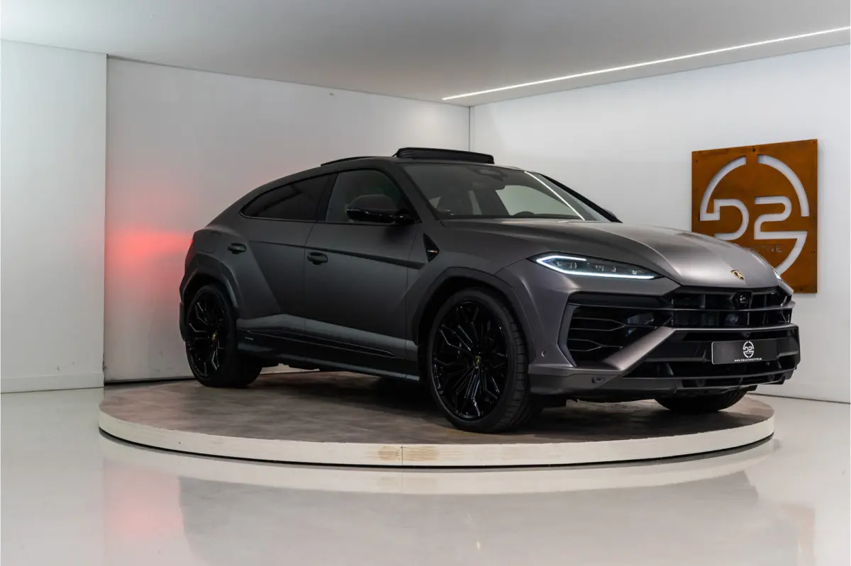 4.0 V8 Hybrid 800PK | Ad Personam | Grigio Keres Matt | Carbon | Akrapovic | 3D B&O | Service Package 5YR | 3 JAAR FABRIEKSGARANTIE GERESERVEERD