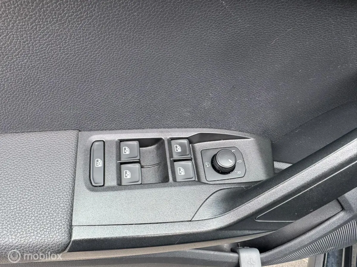 1.0 TSI Style BI+ / Adap / Clim / Trek / keyless