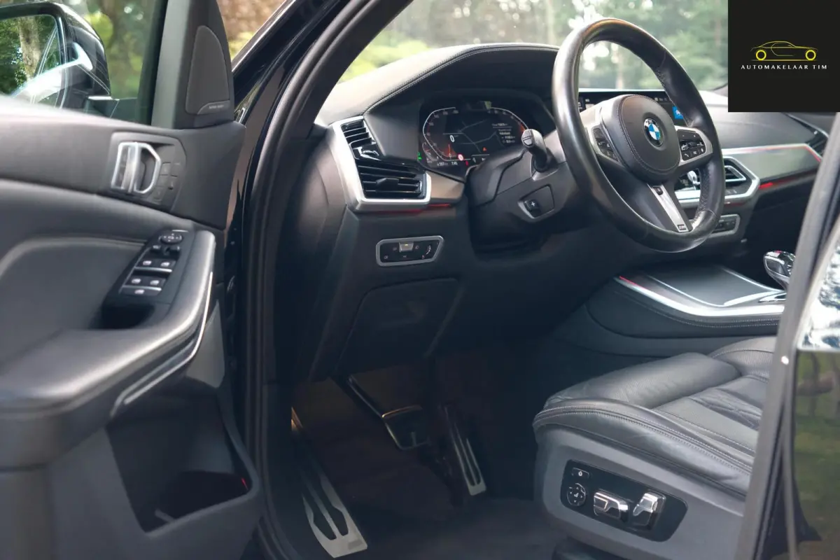 xDrive40d / High exec. / Orig.NL / 1e eigenaar