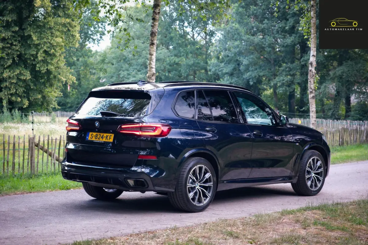 xDrive40d / High exec. / Orig.NL / 1e eigenaar