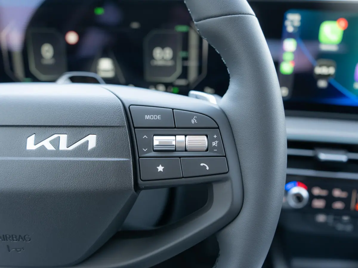 1.6 GDi Hybrid DynamicPlusLine | Actieprijs* | NIEUW MODEL | OP VOORRAAD | Stoel & Stuurverwarming | Navi. | Clima. | Adapt. Cruise. | Achteruitrijcamera | Dodehoekassistentie | Bekleding In