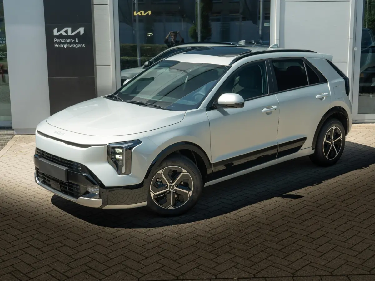 1.6 GDi Hybrid DynamicPlusLine | Actieprijs* | NIEUW MODEL | OP VOORRAAD | Stoel & Stuurverwarming | Navi. | Clima. | Adapt. Cruise. | Achteruitrijcamera | Dodehoekassistentie | Bekleding In