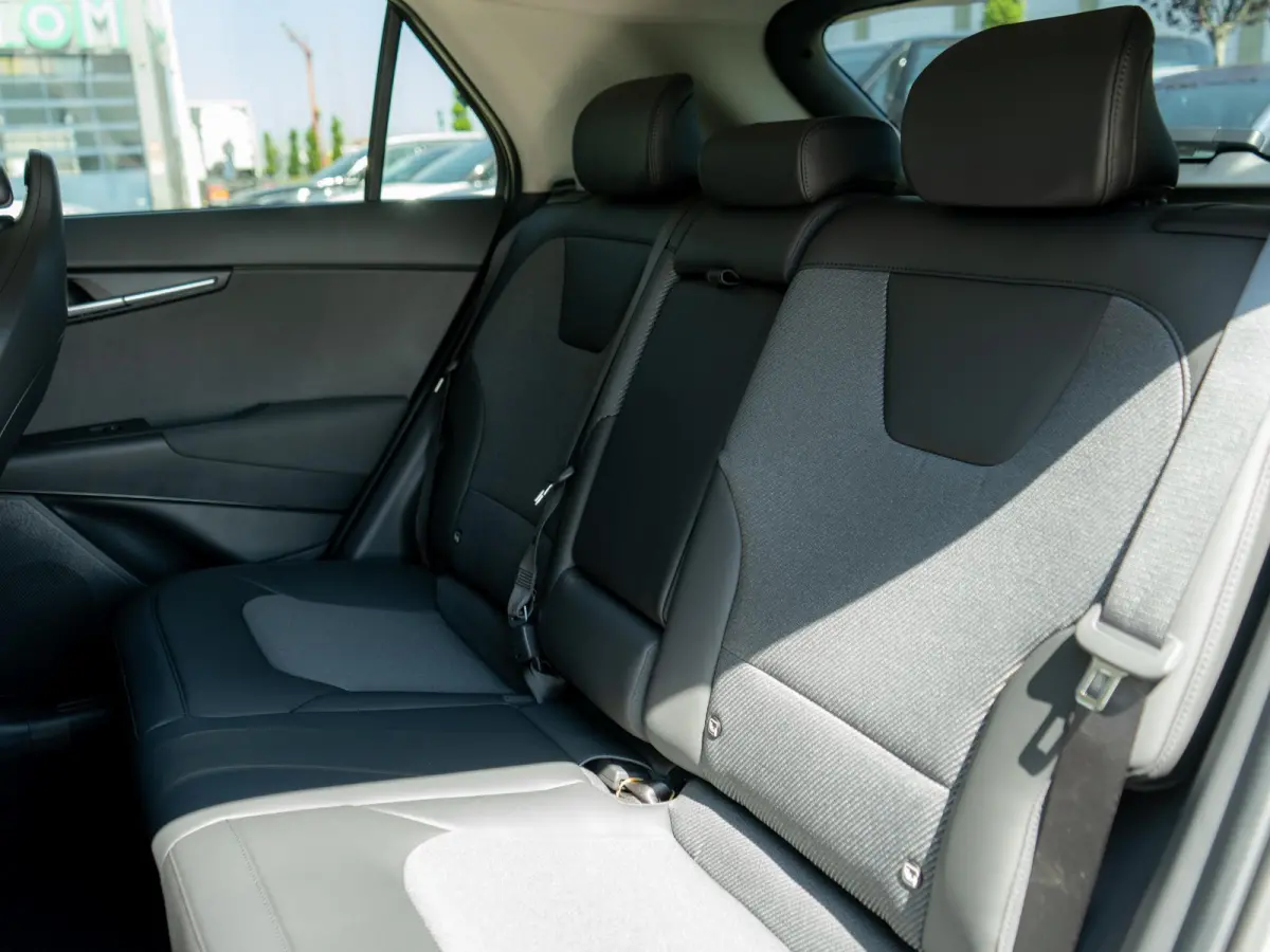 1.6 GDi Hybrid DynamicPlusLine | Actieprijs* | NIEUW MODEL | OP VOORRAAD | Stoel & Stuurverwarming | Navi. | Clima. | Adapt. Cruise. | Achteruitrijcamera | Dodehoekassistentie | Bekleding In