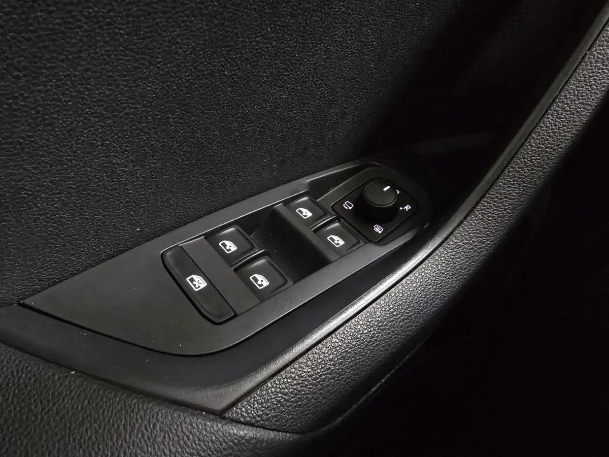1.5 TSI ACT Business Edition Plus DSG | Navi | Acc | Camera | Led |
