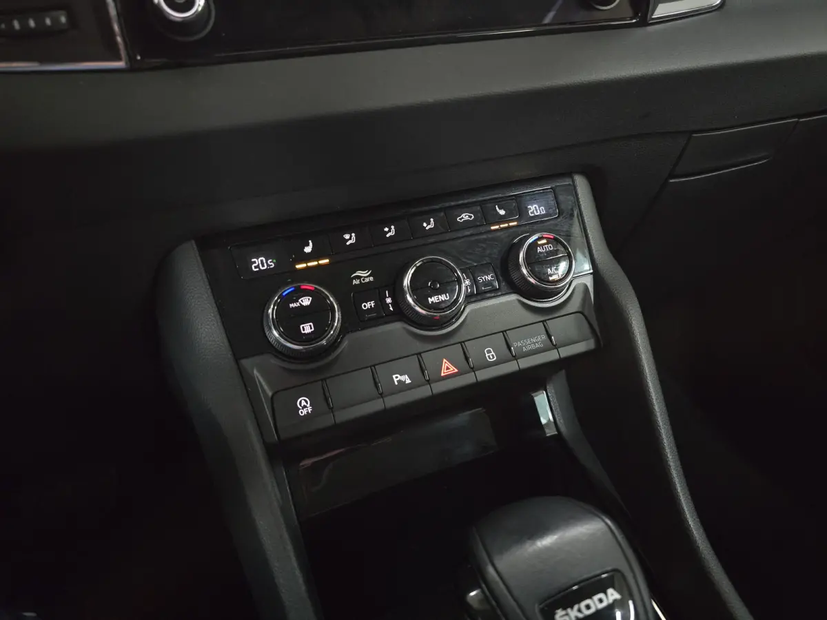 1.5 TSI ACT Business Edition Plus DSG | Navi | Acc | Camera | Led |