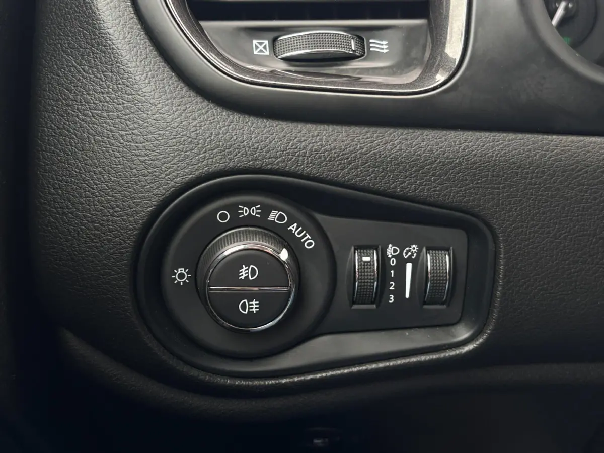 4xe 240 Plug-in Hybrid Electric S ✅ ACC ✅ CarPlay ✅ Camera