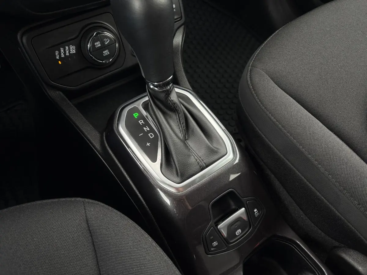 4xe 240 Plug-in Hybrid Electric S ✅ ACC ✅ CarPlay ✅ Camera
