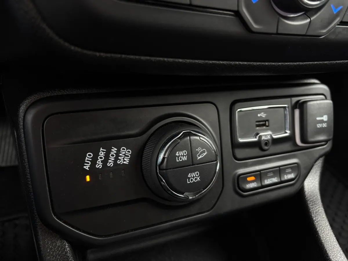 4xe 240 Plug-in Hybrid Electric S ✅ ACC ✅ CarPlay ✅ Camera