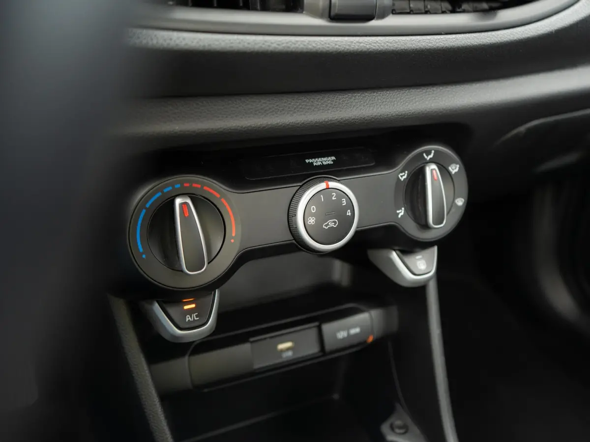 1.0 DPi DynamicLine | Android Auto / Apple carplay | Airco |