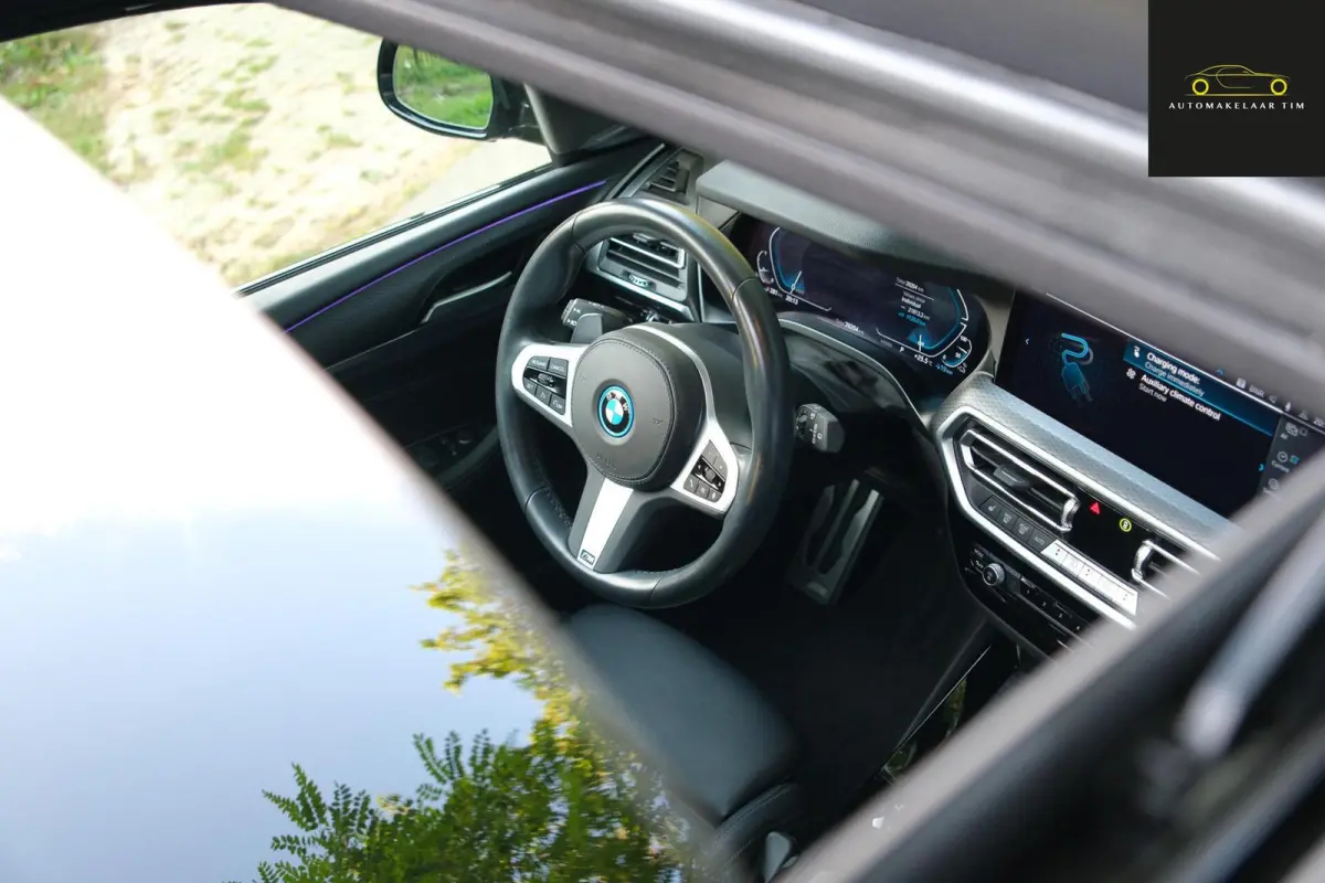 xDrive30e High Executive / M Sport / Zeer mooi