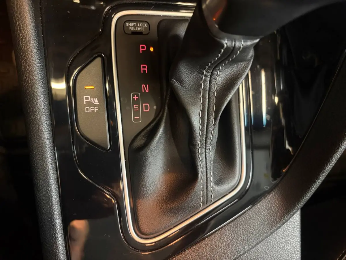 1.6 GDi Hybrid DynamicLine | aut | fabr gar 1/2028 | dealer onderhouden | trekhaak | navi | aut | cruise