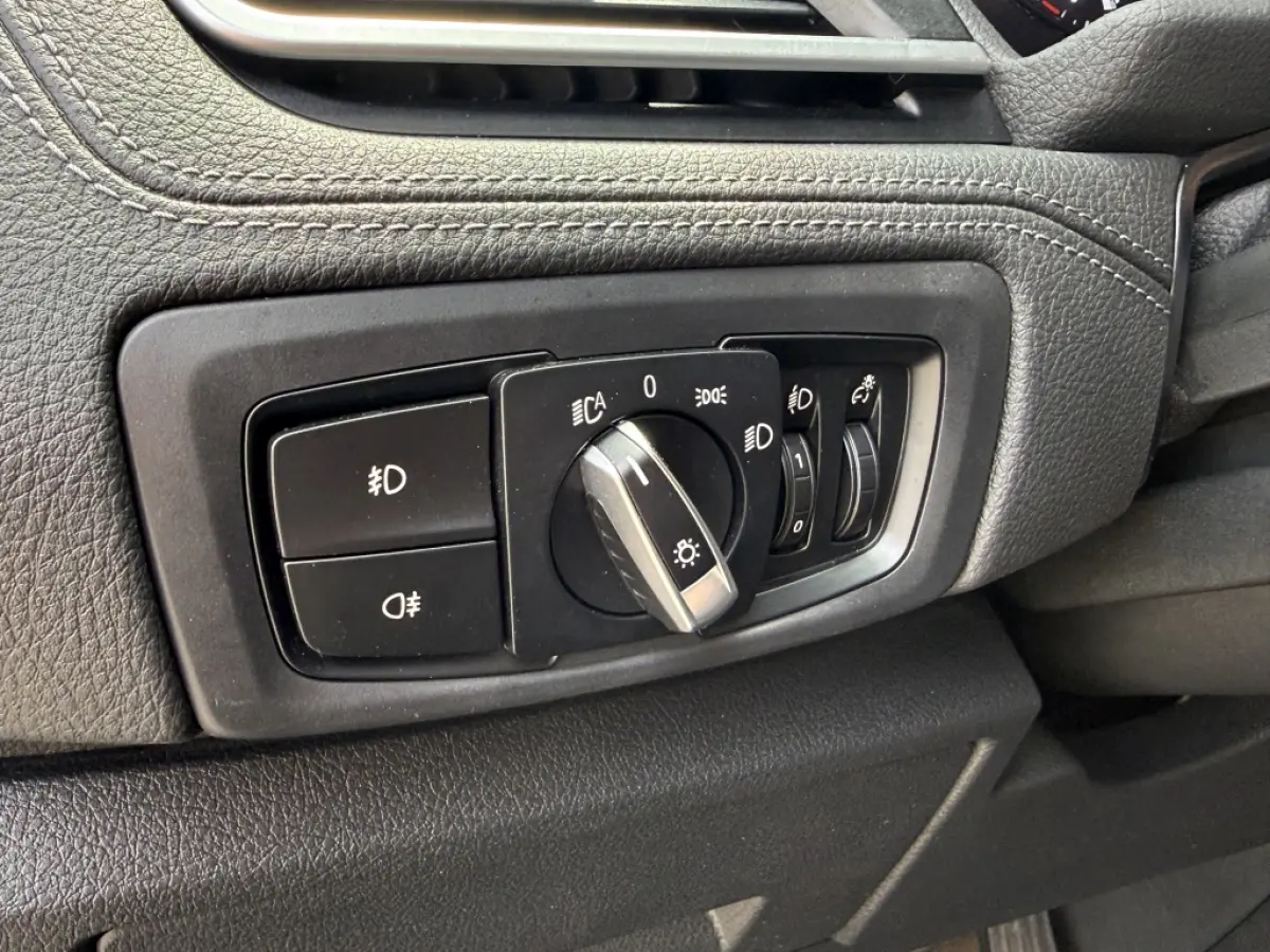 218i Executive Edition Automaat Leder Led Navigatie Camera
