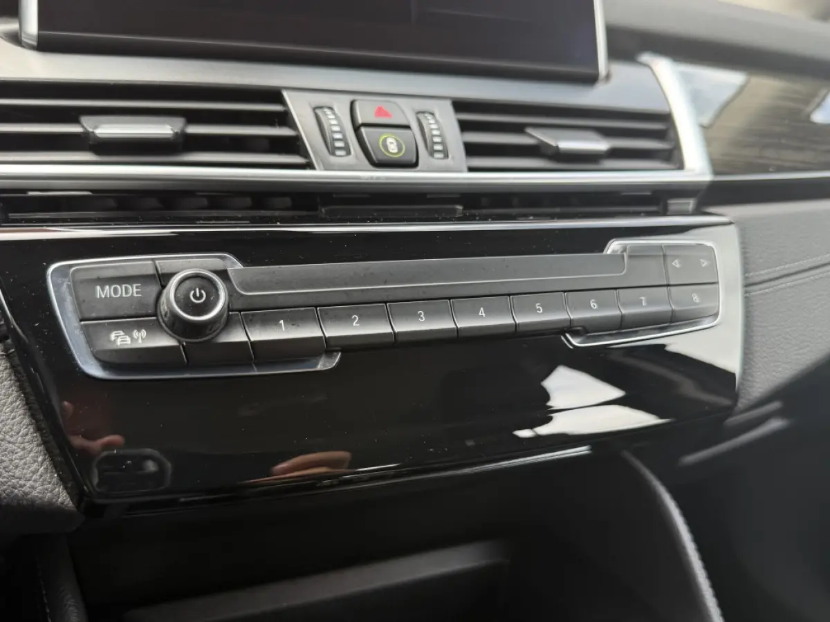 218i Executive Edition Automaat Leder Led Navigatie Camera