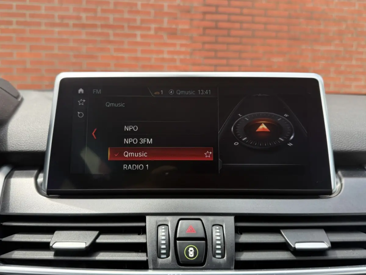 218i Executive Edition Automaat Leder Led Navigatie Camera