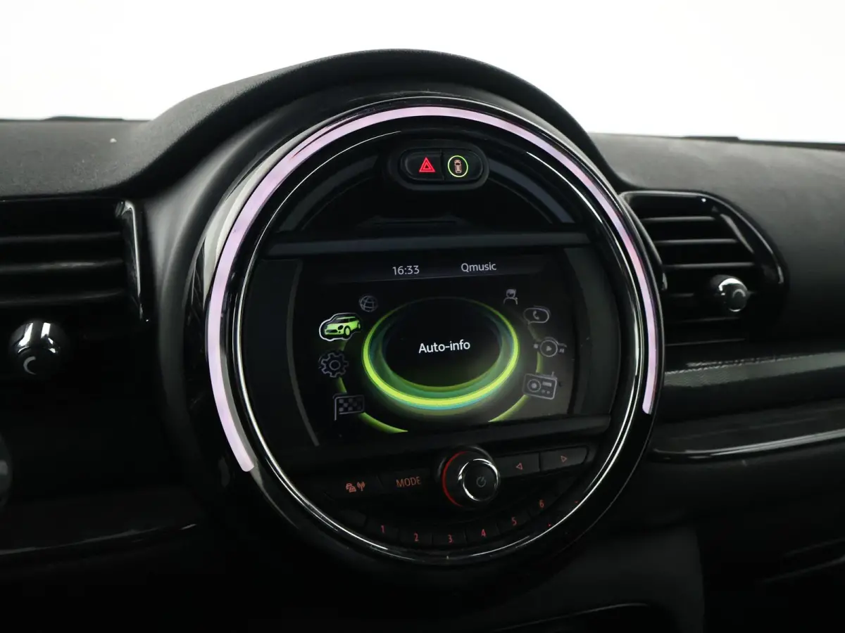 1.5 COOPER 136 PK MOONWALK GREY + ZWART DAK | 17 INCH ZWARTE VELGEN | LED | NAVIGATIE