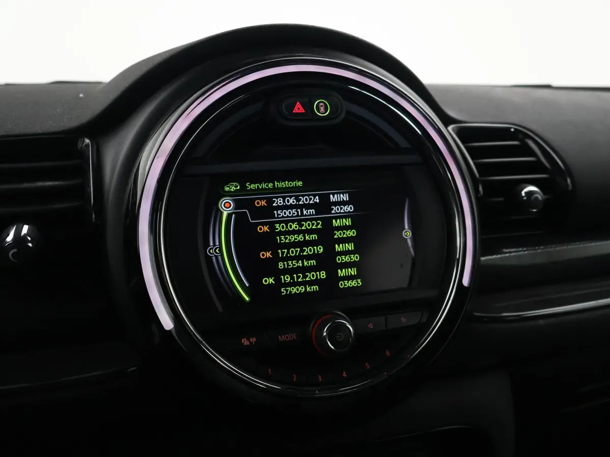 1.5 COOPER 136 PK MOONWALK GREY + ZWART DAK | 17 INCH ZWARTE VELGEN | LED | NAVIGATIE