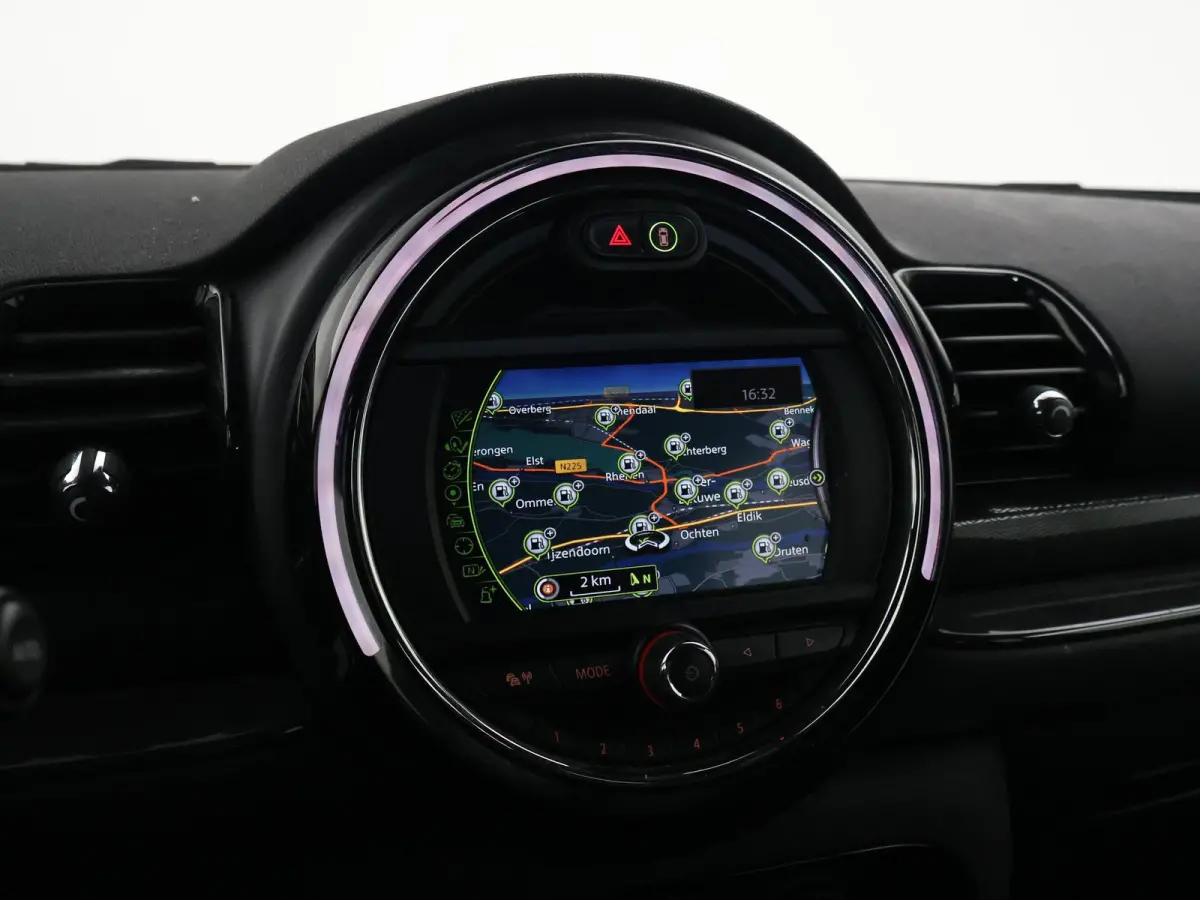 1.5 COOPER 136 PK MOONWALK GREY + ZWART DAK | 17 INCH ZWARTE VELGEN | LED | NAVIGATIE