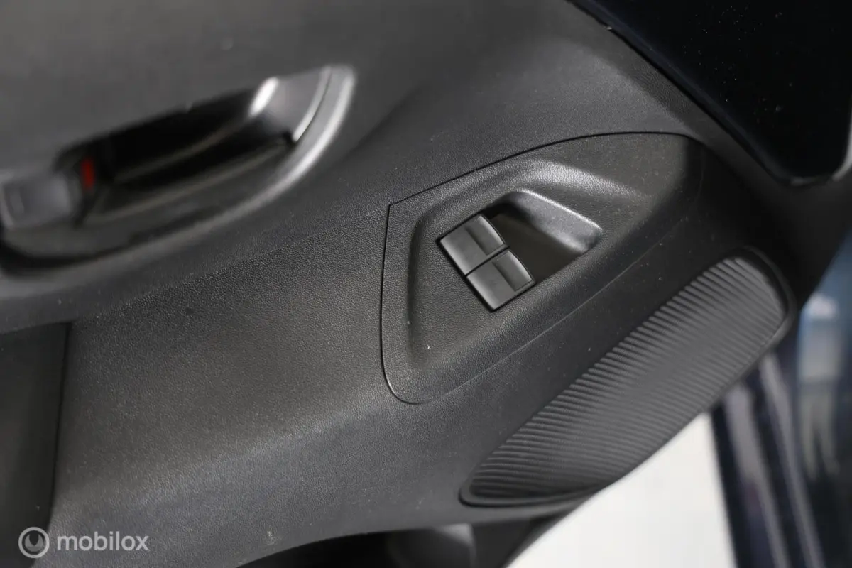 1.0 e-VTi Airscape Feel - Cabrio - Cruise control - Bluetooth