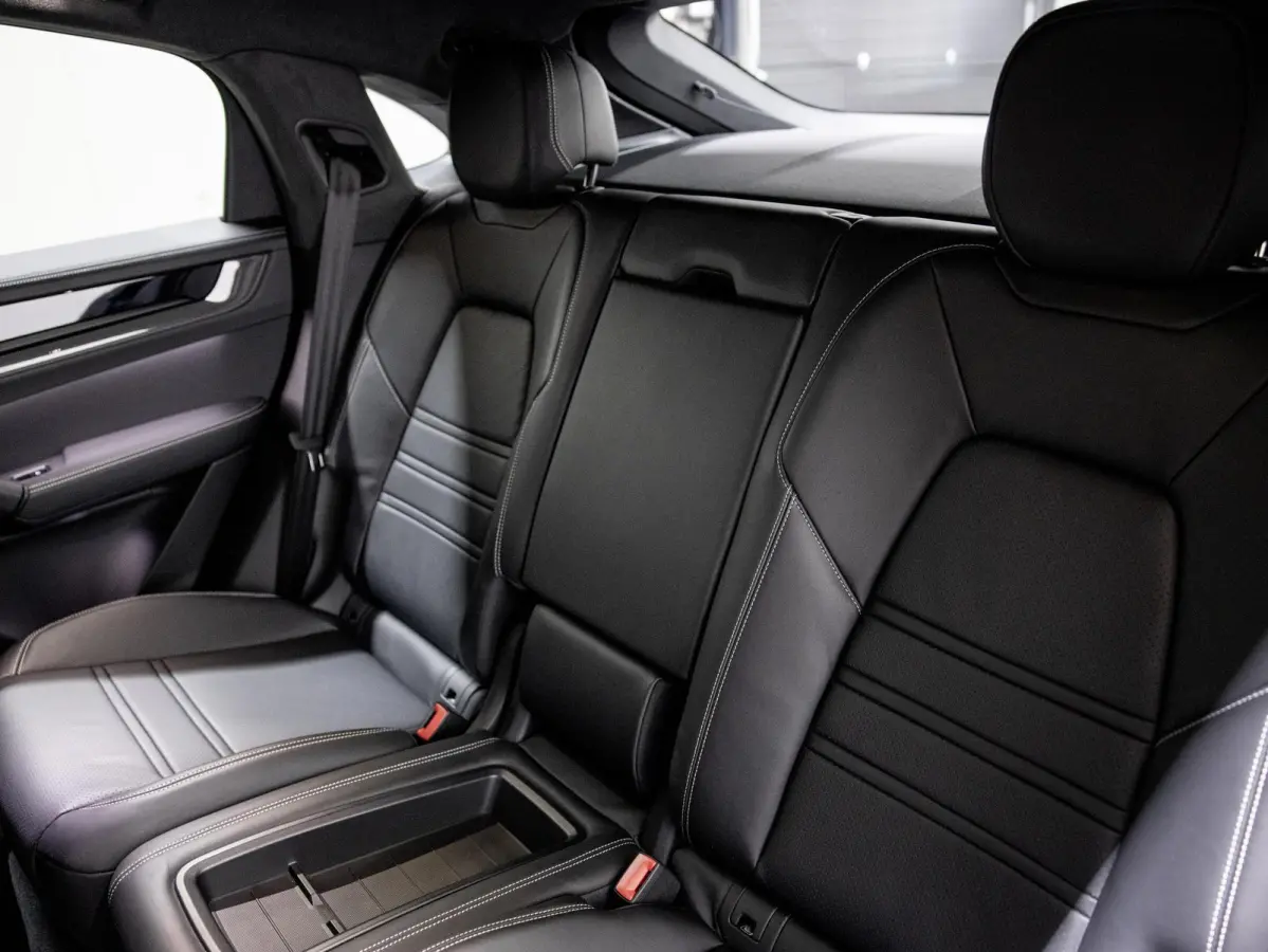 4.0 Turbo E-Hybrid GT | Burmester | 18-weg | Bijrijdersdisplay | Achterasbest. |