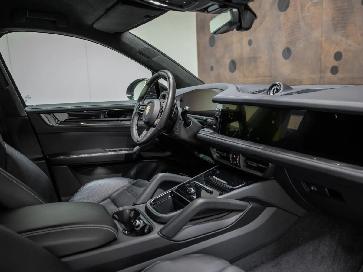 4.0 Turbo E-Hybrid GT | Burmester | 18-weg | Bijrijdersdisplay | Achterasbest. |