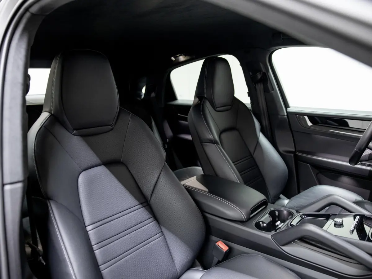 4.0 Turbo E-Hybrid GT | Burmester | 18-weg | Bijrijdersdisplay | Achterasbest. |