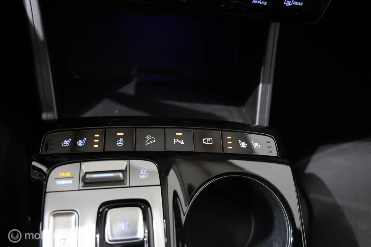 1.6 T-GDI PHEV Comfort Smart 4WD - Stuur/Stoelverwarming en ventilatie - Carplay - Trekhaak