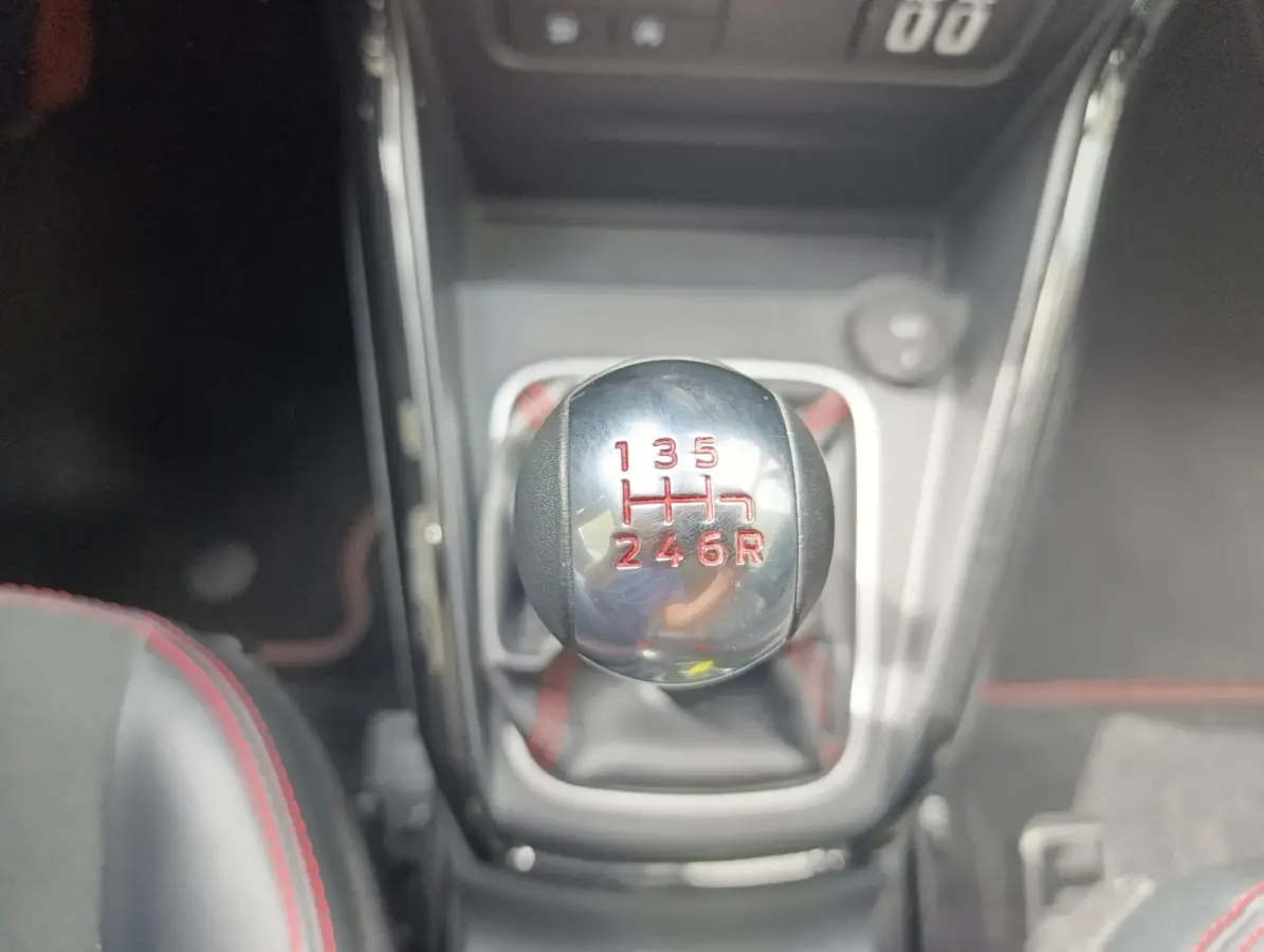1.0 EcoBoost ST-Line | Stoel/stuur voorruitverwarming | Dealeronderhouden