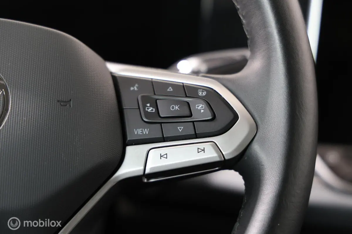 1.5 eTSI Business - Stuur/Stoelverwarming - Carplay - Camera
