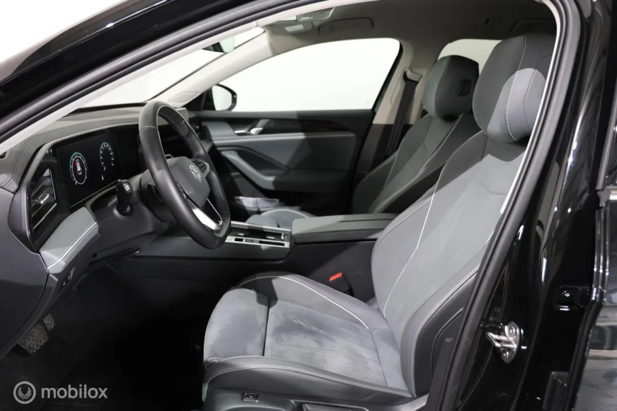 1.5 eTSI Business - Stuur/Stoelverwarming - Carplay - Camera