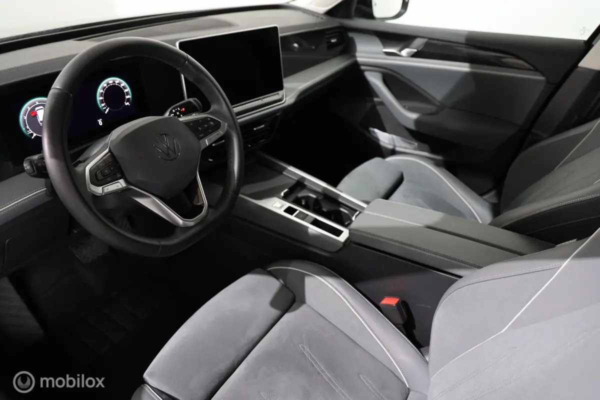 1.5 eTSI Business - Stuur/Stoelverwarming - Carplay - Camera