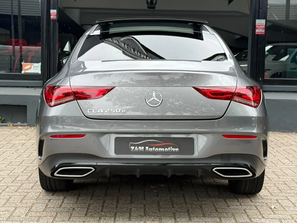 250 e AMG Aut*Pano*Navi*Ambient*Led