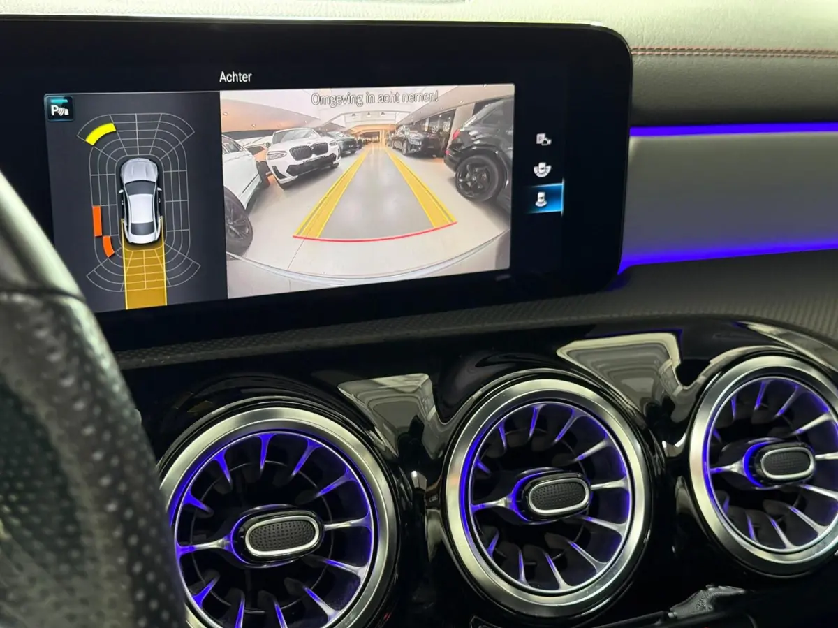 250 e AMG Aut*Pano*Navi*Ambient*Led