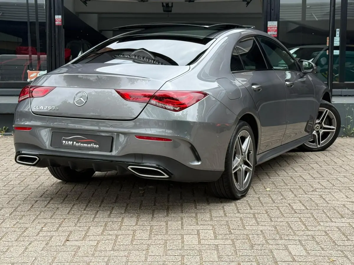 250 e AMG Aut*Pano*Navi*Ambient*Led