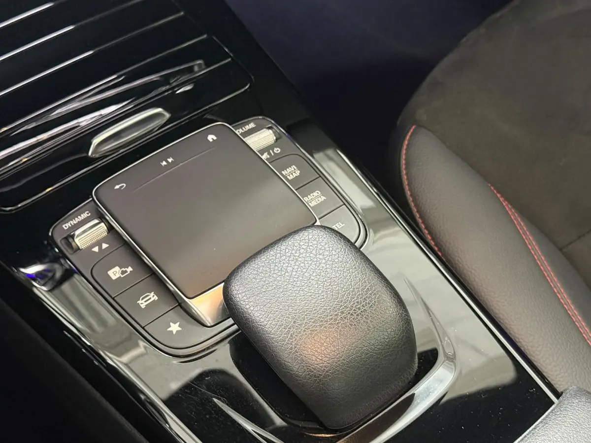250 e AMG Aut*Pano*Navi*Ambient*Led