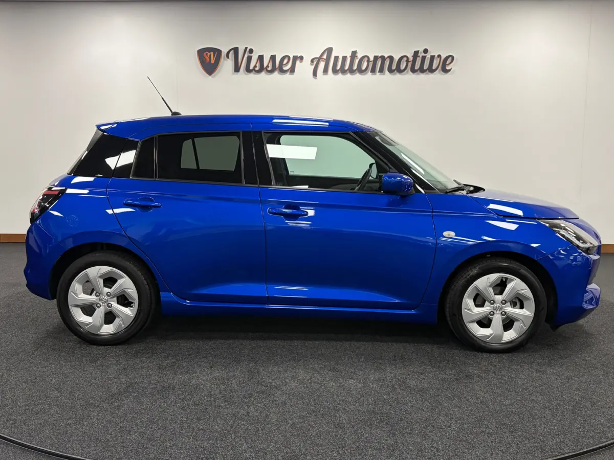 1.2 Select Smart Hybrid*Automaat*Stoelverwarming*Camera*PDC*Navi*