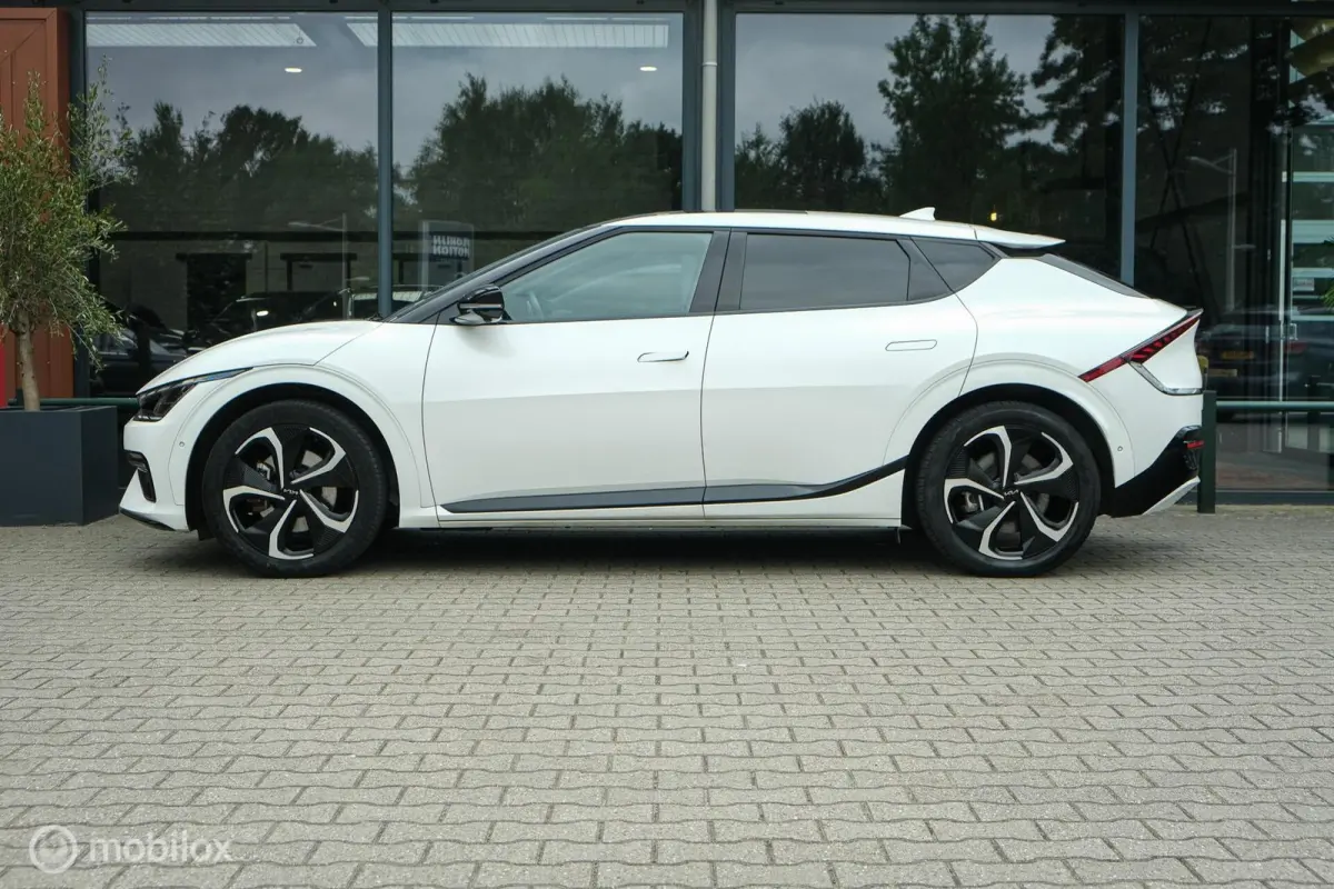 GT-Line 77.4 kWh | Pano | ACC | Stoelverwarming en ventilatie | LED | 360 camera | Stuurwielverwarming | Snow White Pearl | Memory SOH 100%