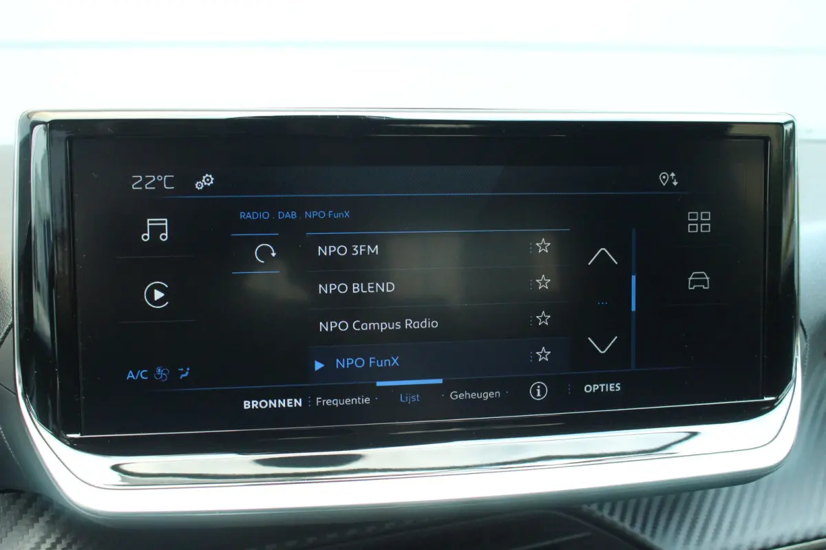 1.2 Hybrid 110 e-DCS6 Style | Carplay | Cruise | DAB | Airco | PDC | Elek. Ramen | LED | Carplay | Cruise | DAB | Airco | PDC | Elek. Ramen | LED |