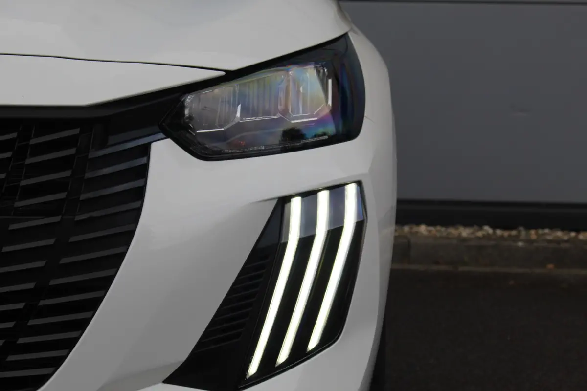 1.2 Hybrid 110 e-DCS6 Style | Carplay | Cruise | DAB | Airco | PDC | Elek. Ramen | LED | Carplay | Cruise | DAB | Airco | PDC | Elek. Ramen | LED |
