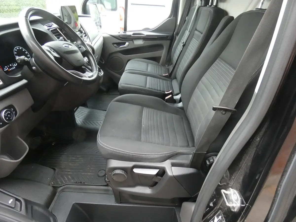300 2.0 TDCI L2H1 Limited*aut*navi/camera