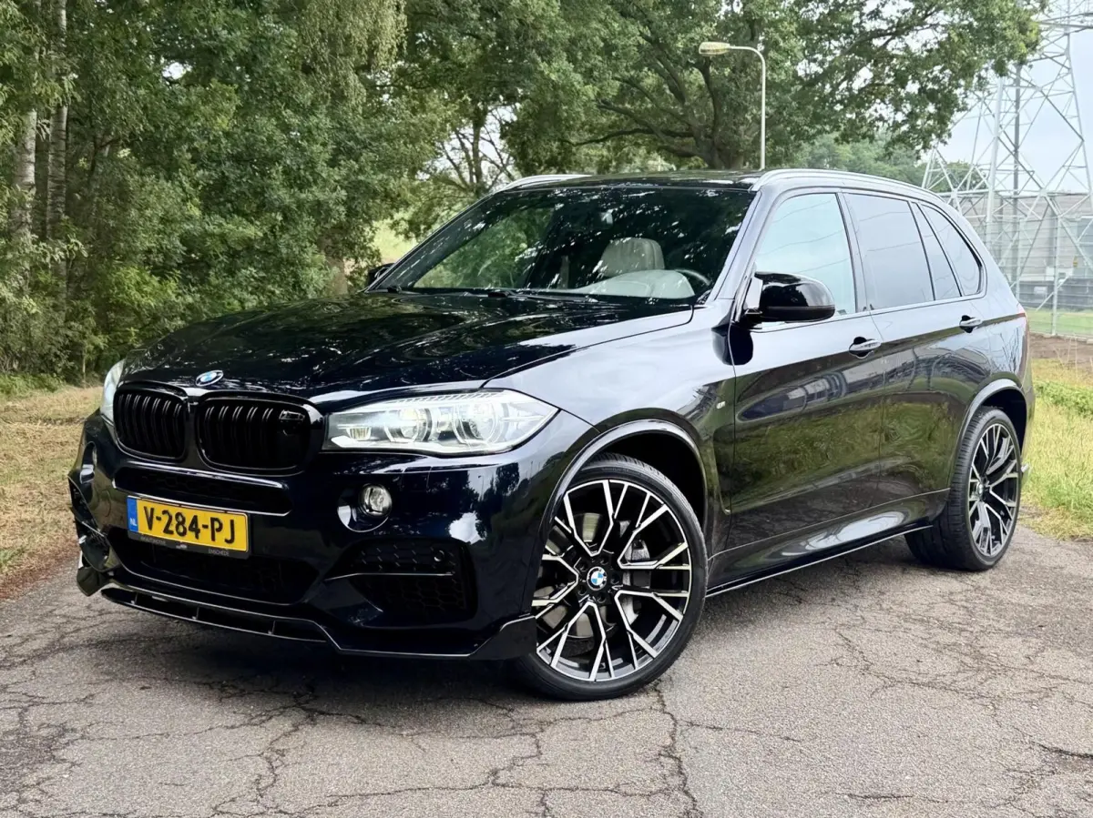 M50d 7p.