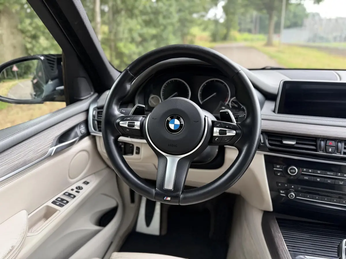 M50d 7p.