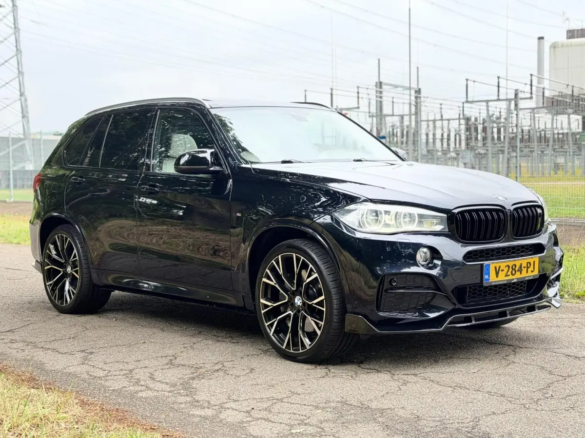 M50d 7p.